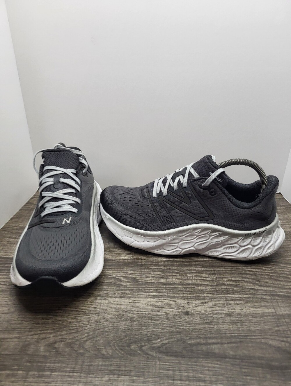 New Balance Fresh Foam X More V4 Women's Running Shoes Grey White Sneakers 9.5 D - Picture 2 of 10